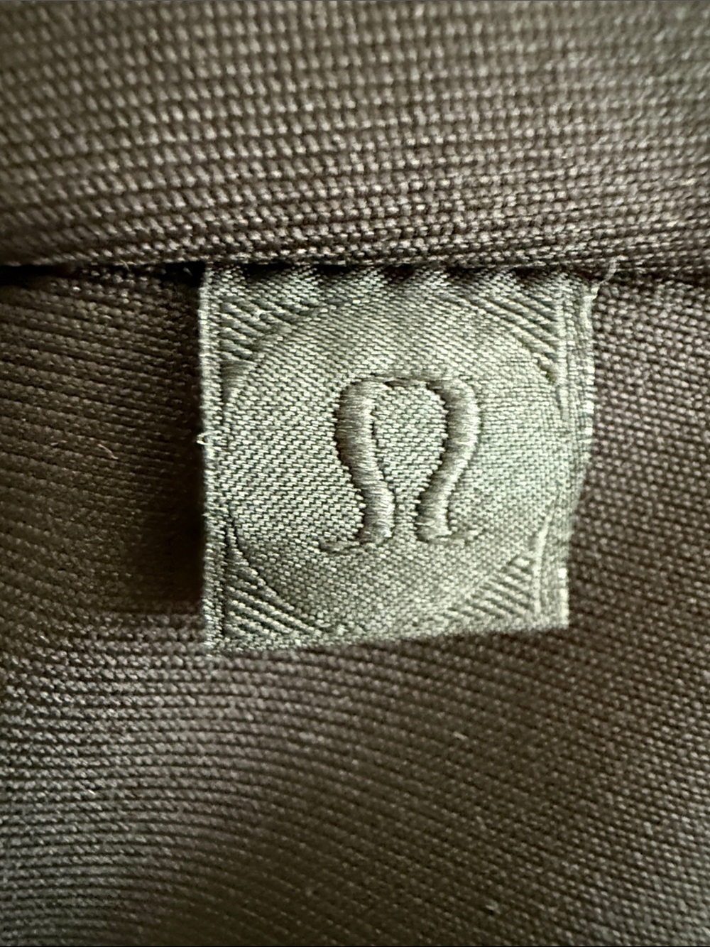 Lululemon Men's Black Commissioner Slim Tech Pants - Picture 2 of 3